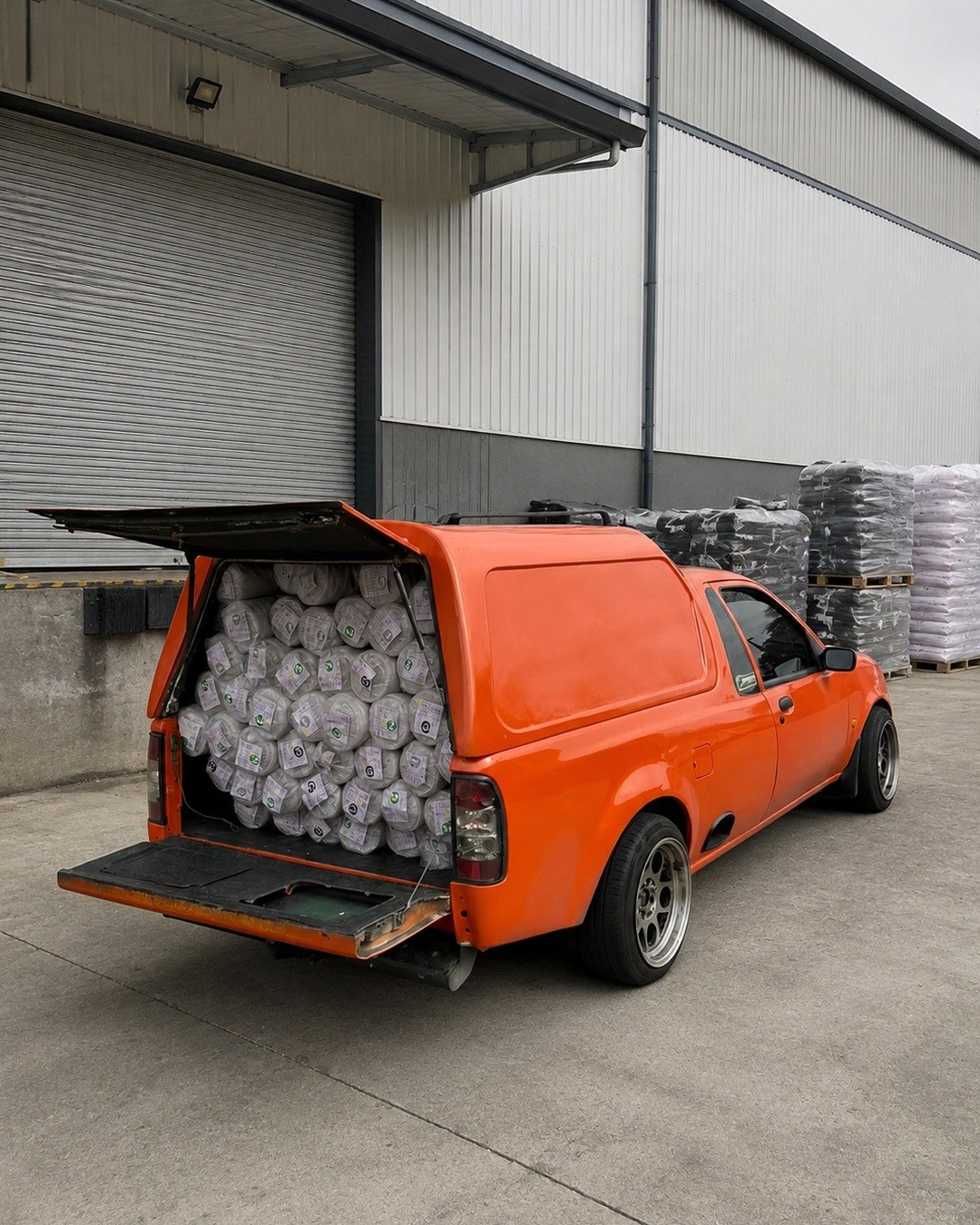 Ricin Xpress bakkie fully loaded with parcels
